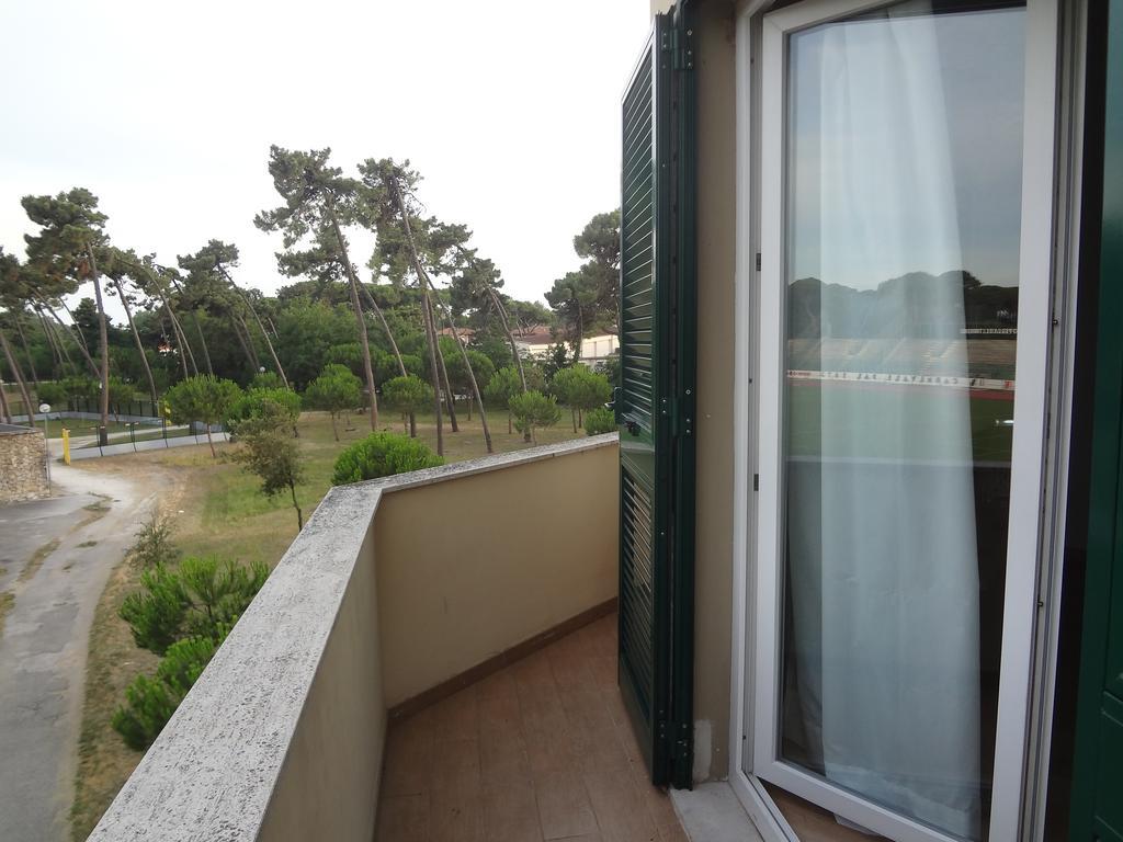La Pineta Apartment Viareggio Extérieur photo